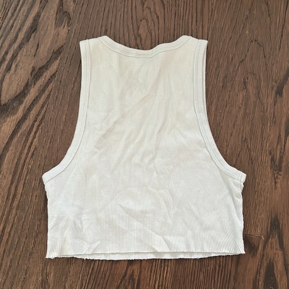 Cropped tank - Picture 2 of 2